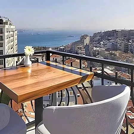Juno Taksim