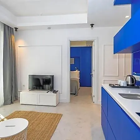 Juno Taksim מלון 3*