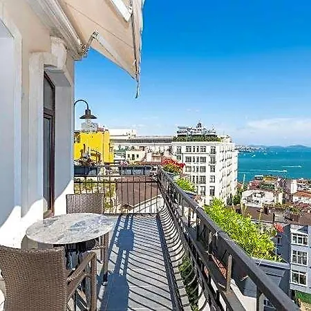 Juno Taksim מלון