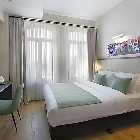 Juno Taksim 3* איסטמבול