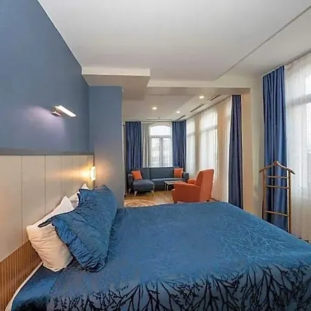 Juno Taksim 3*
