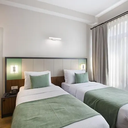Juno Taksim 3*