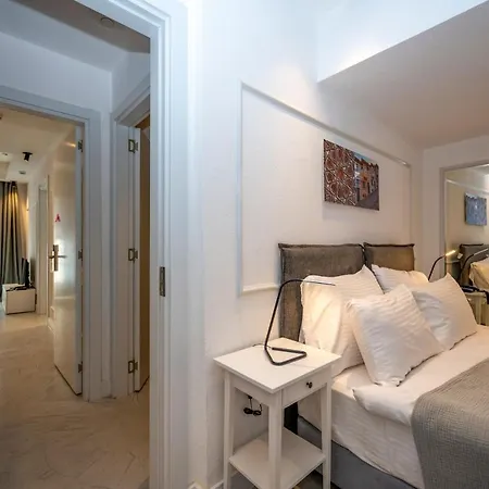 Juno Taksim 3*