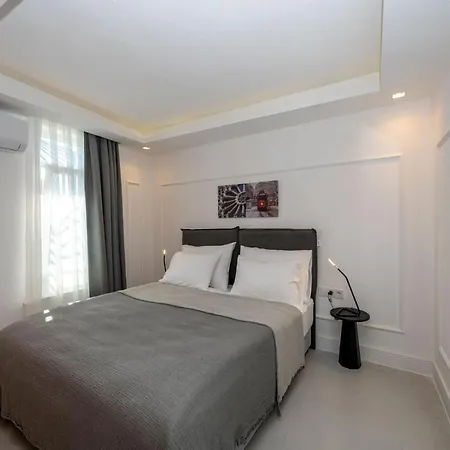 Отель Juno Taksim 3*